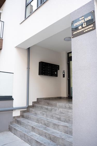 APARTAMENT 3 CAMERE + BALCON 41MP - ZONA MOSILOR - COMISION 0% - 19
