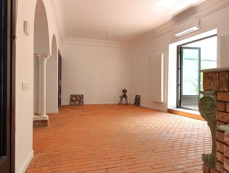 Vila 7 camere  Dacia - 1