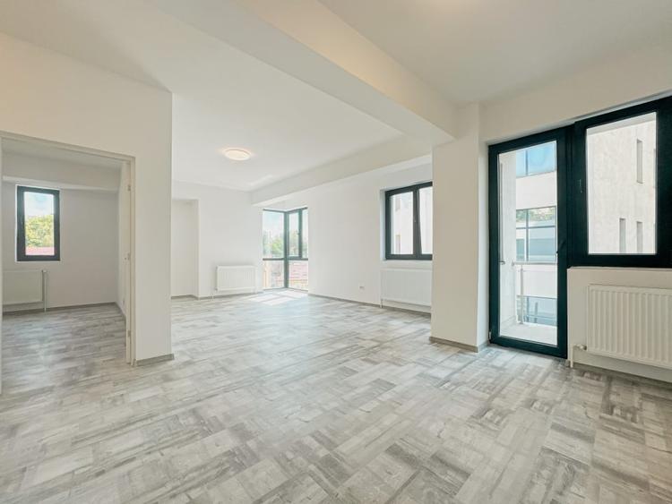 Bloc integral in Piata Unirii. Pretabil pentru Hotel, Clinica Medicala, birouri - 7