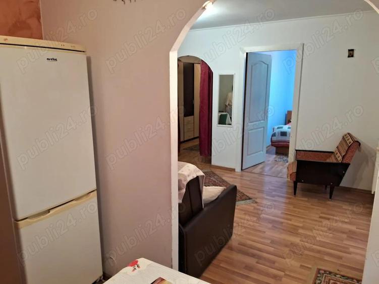 Proprietar Inchiriez apartament la parterul casei - 2