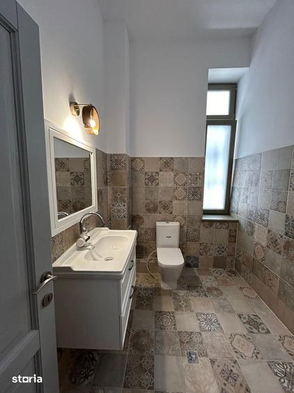 Spatiu comercial stradal - Piata Chirigii - 1