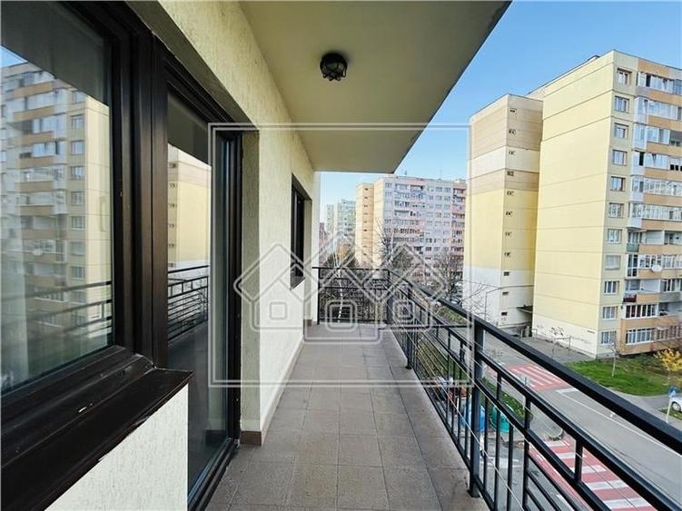 Apartament de inchiriat - 116 mp, 2 balcoane, parcare subterana - 15