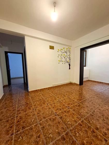 Apartament 3 Camere Ultracentral ,etaj 1 , garaj si boxa - 9