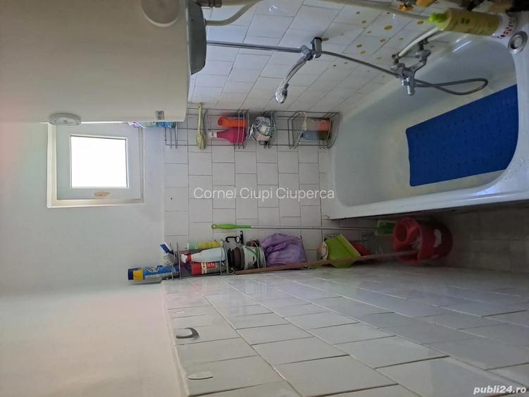 Vanzare garsoniera 32mp..zona Scoala 7