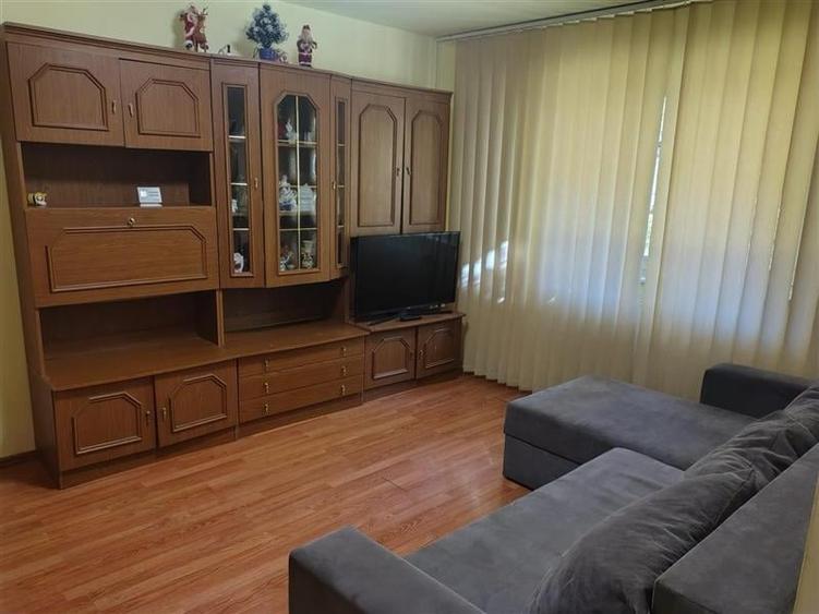 Apartament 2 camere, decomandat,mobilat, utilat, zona verde, beci,Central, Braso - 3