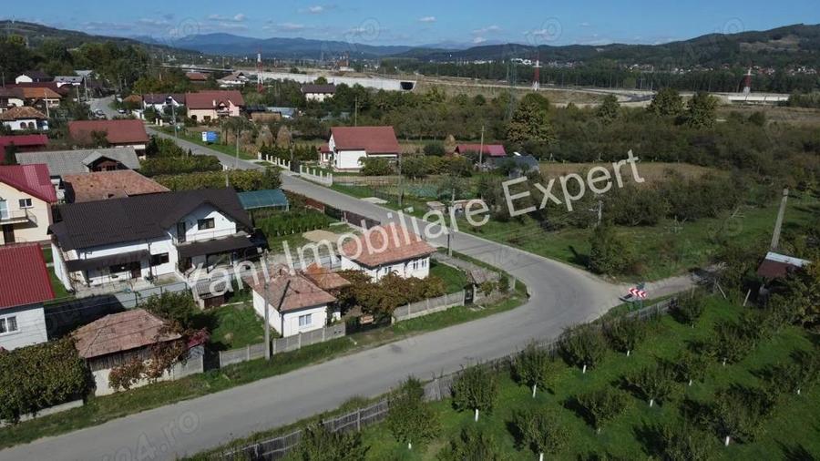 Proprietate cu doua case de vanzare in Curtea de Arge?, zona Noapte?. - 4