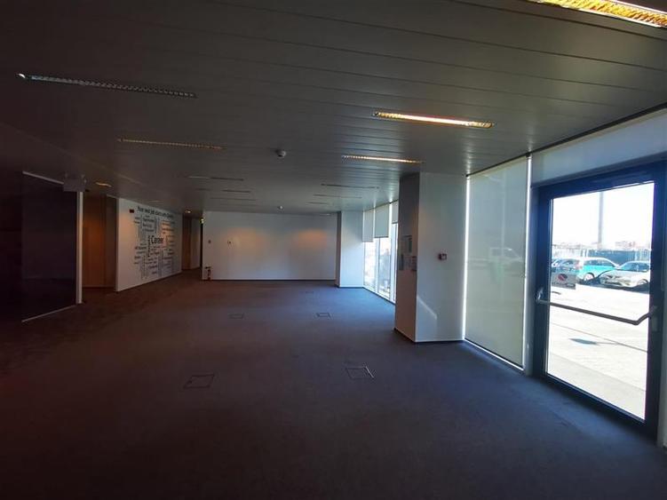 Hermes Business Campus - Spatii Birouri clasa A - 12