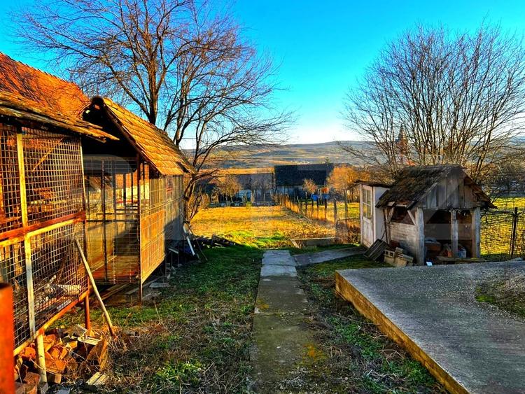 Casă individuală cu 3 camere cu Teren 741 Mp în Sântămărie