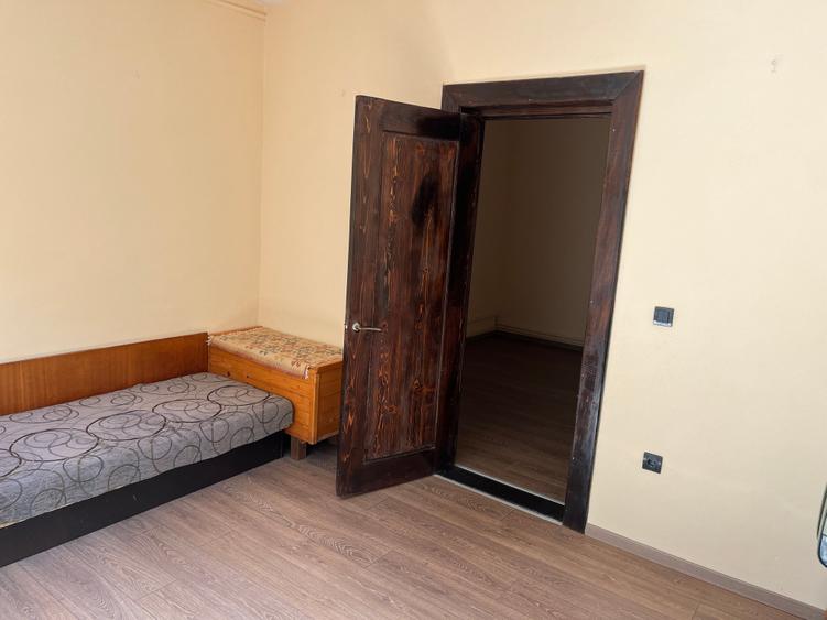 Cotroceni - C.Noica, Apartament in vila 107 MP, gradina - 11