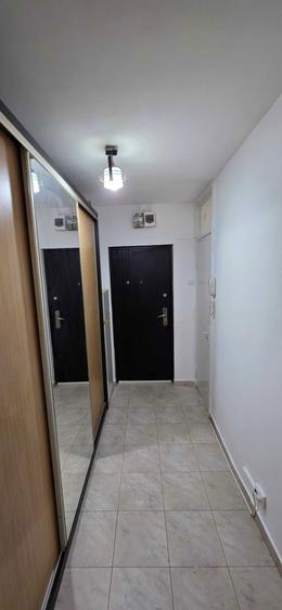 Proprietar | Garsoniera Drumul Taberei | Metrou Valea Ialomitei | Boxa - 7