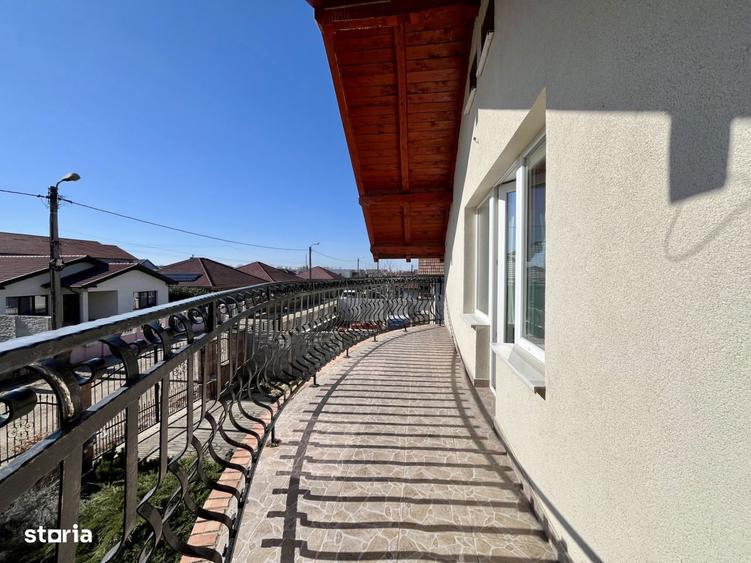 Casa 5 camere, 3 dormitoare, pret corect - 1