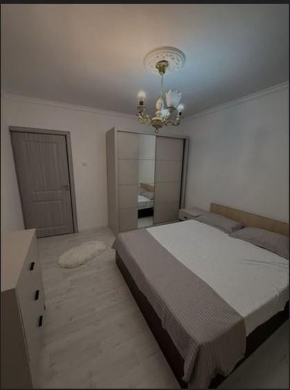 Inchiriez apartament 3 camere zona stadion - 1