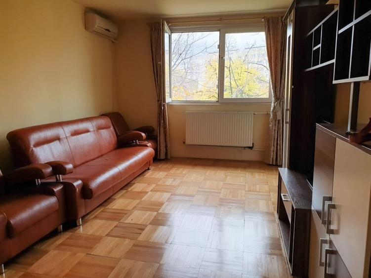 Titan metrou vanzare apartament 4 camere - 1