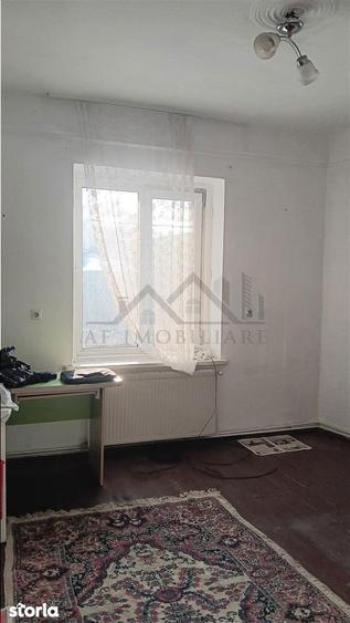 Tatarasi zona Piata Chirila teren 576mp cu casa si anexe (pretabil si - 11