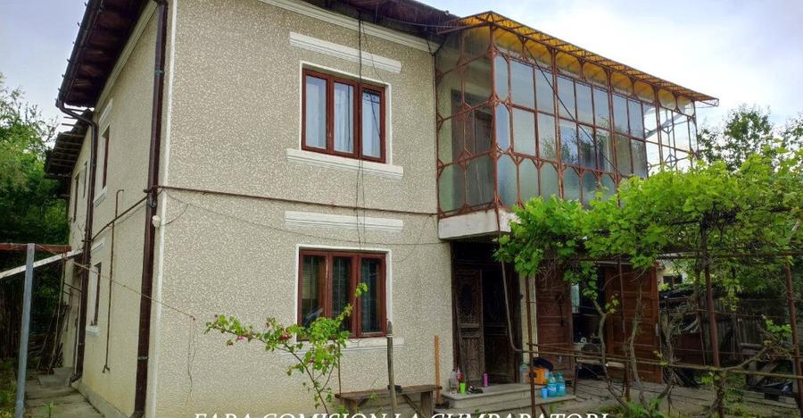 CASA CU TEREN 1730 MP, UTILITATI RACORDATE - 2