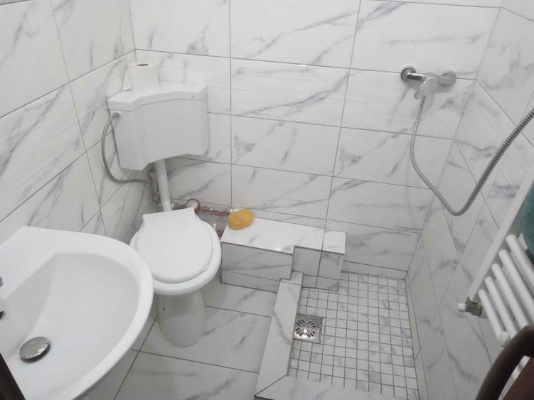 Inchiriez garsoniera - 5