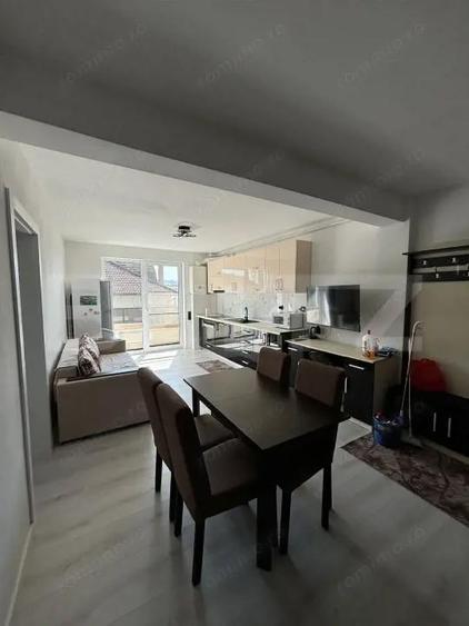 APARTAMENT CU 2 CAMERE , ETAJ 2 , ZONA GARII - 3