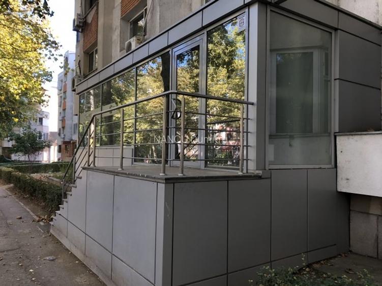 Inchiriez spatiu comercial 120 mp Capitol Constanta