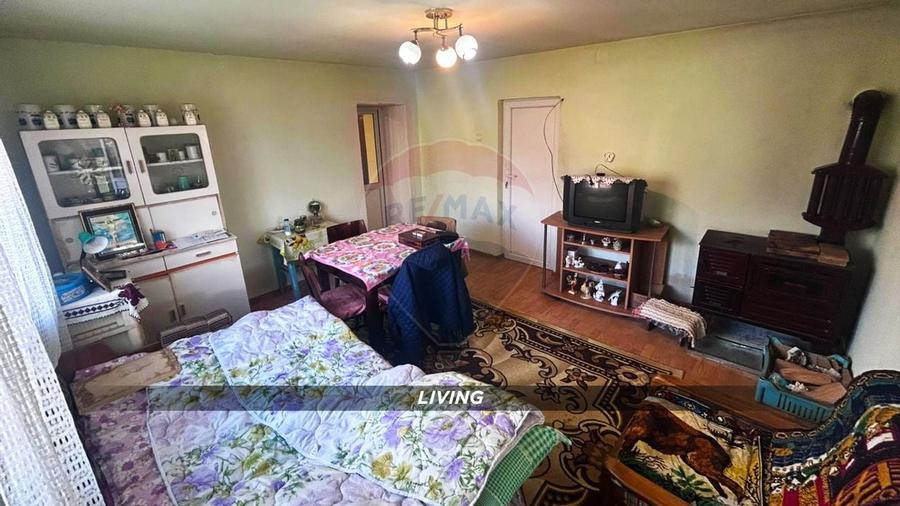 Casă cochetă, cu priveliște superbă asupra orașului Baia Sprie - 3