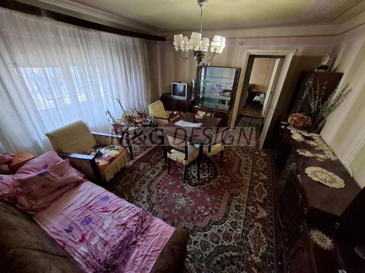 Complexul Studentesc, 2 camere cu balcon,parter - 7