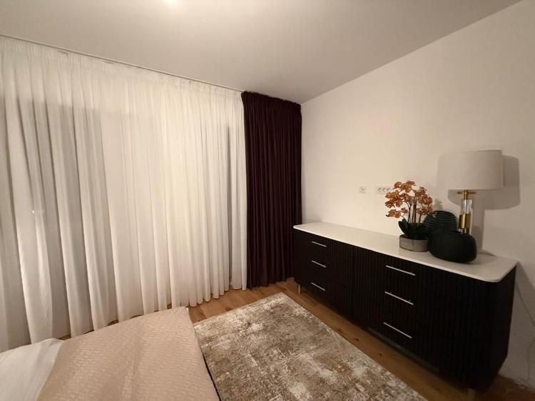 3 camere| Unirii | Mobilat| Bloc NOU| Metrou 12 min - 8