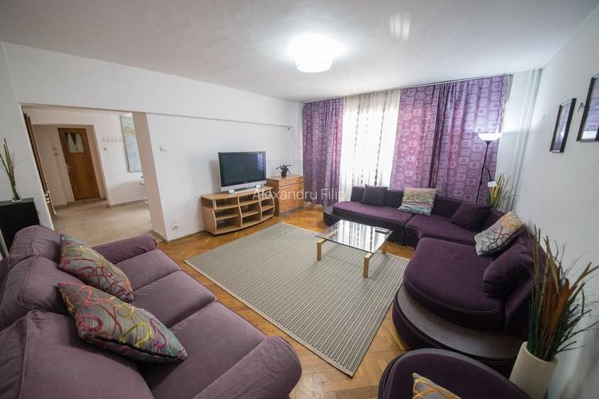 Apartament 2 camere de vanzare in *Piata Unirii*