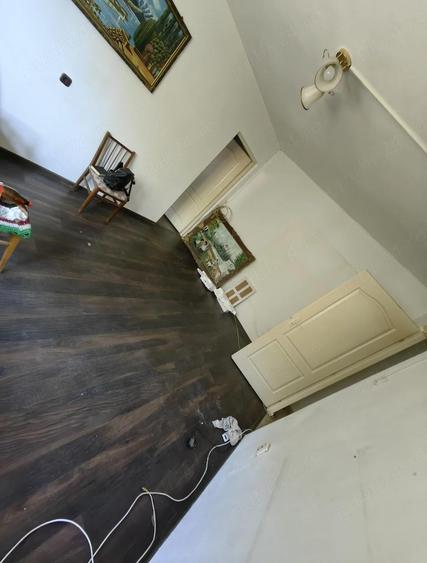 URGENT!!! Vand apartament 73,33 mp, 4 camere, Petrila, 8 Martie - 8