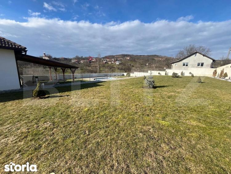 Tihna, spatiu si bucuria de a trai: O proprietate de exceptie in sat F - 11