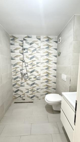 Apartament tip vila  cu 5 camere si curte in zona Tractorul - 14