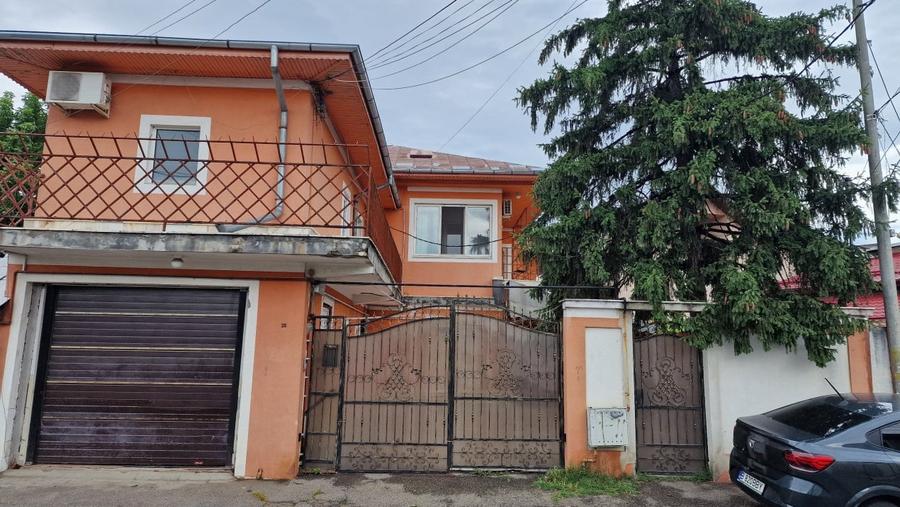 Casă individuală cu 7 camere cu Piscina în Sălaj