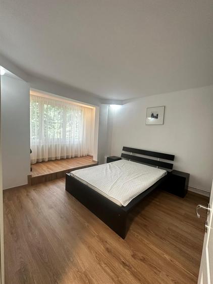 Apartament 3 camere de închiriat – Berceni, strada Almașul Mare, etaj 2/4 - 8