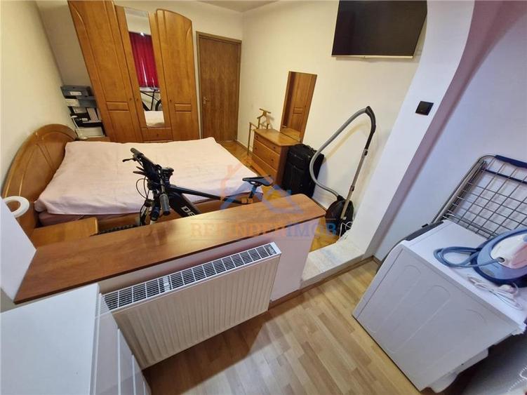 Vanzare apartament 3 camere, zona Trapezului - 7