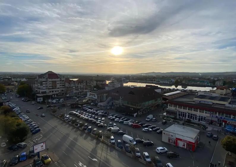 PROPRIETAR - Vand Apartament 3 Camere Ultracentral - 8