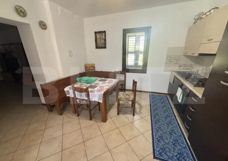 Casa de vanzare in zona linistita - 4