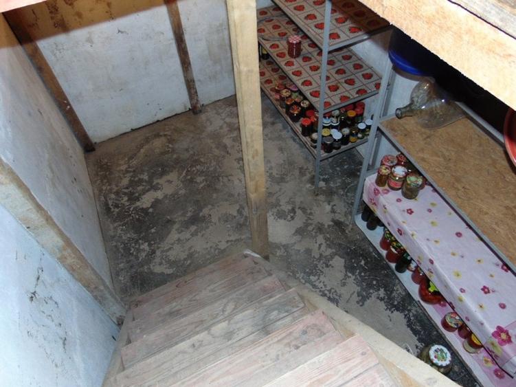 FARA COMISIOANE casa mobilata utilata cu 4 camere + birou P+M 2 BECIURI - 19