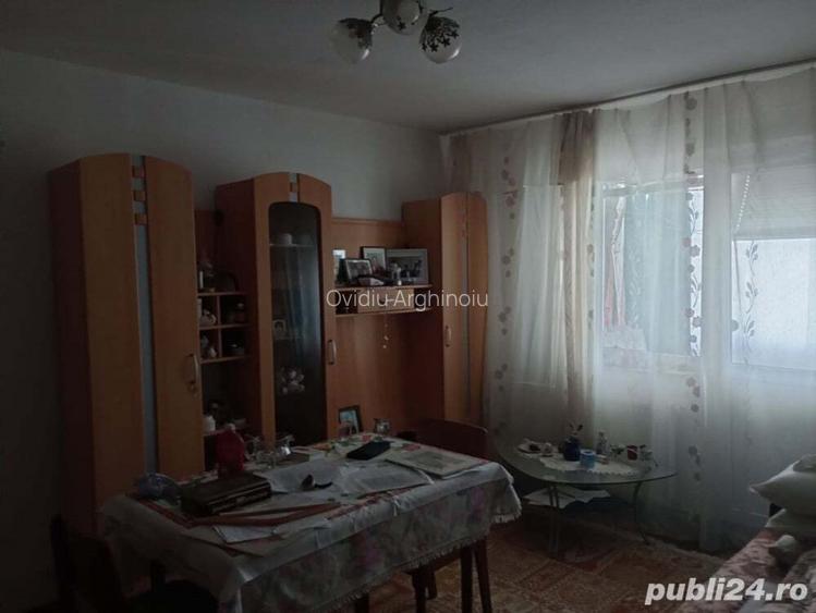 Vanzare apartament 2 camere Zarnesti Vanzare apartament 2 camere Zarnesti