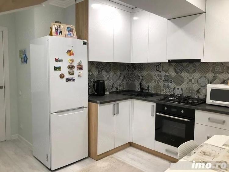 Garsoniera in zona Universitate - 4