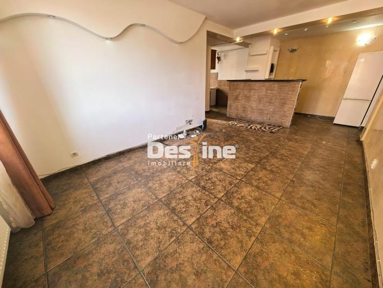 Piata Unirii -  Apartament cu 2 camere 48 mp decomandat, balcon, geam la baie - 5