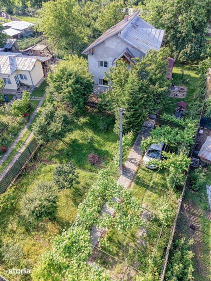 Casa spatioasa, 5 camere, livada si potentiala pensiune (90 km Bucure - 19