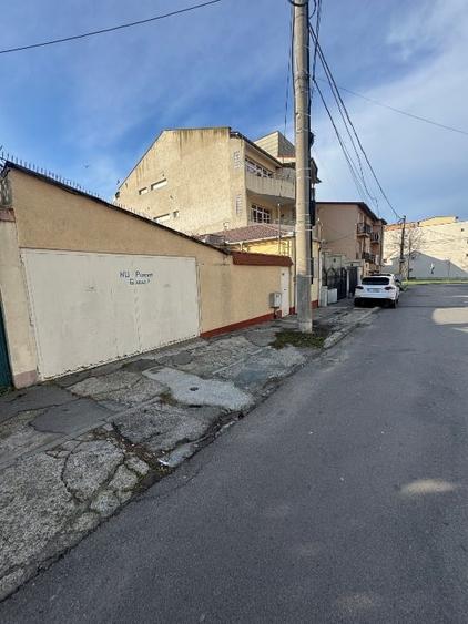 Casa de vanzare, Tomis II, str. Maramures, front stradal 13mp - 9