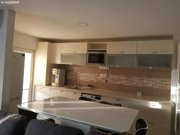 Inchiriez apartament cu 3camere - 1