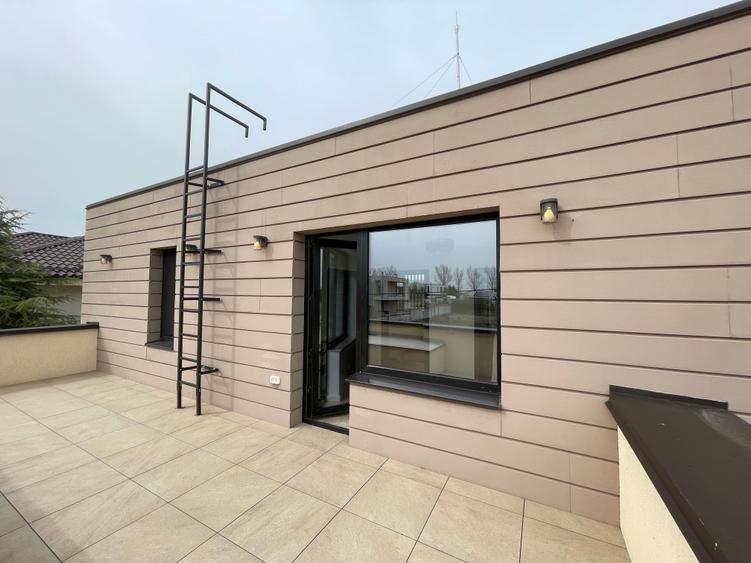 Vanzare VILA la cheie 338 mp  teren 800 mp - pe malul lacului Laguna Verde - 1