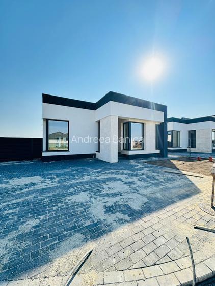 Casă modernă pe parter – 3 camere, 2 băi, teren 409 mp – 122.000 € + TVA