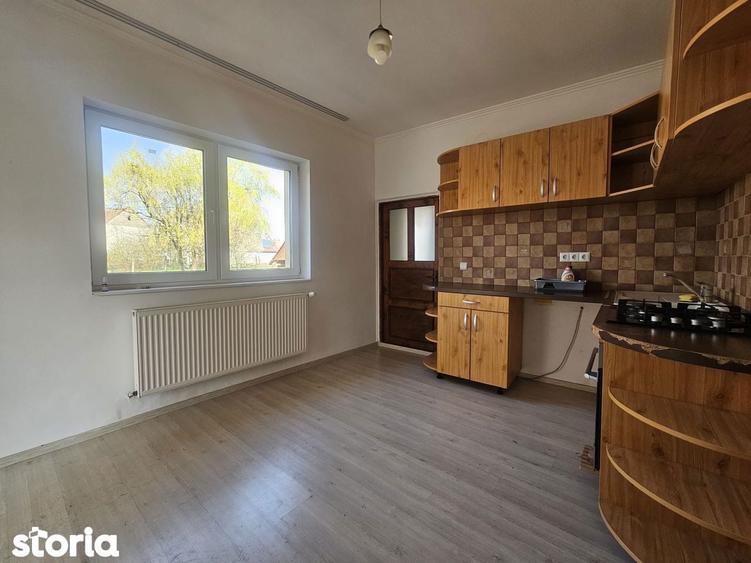 Casa renovata 3 camere, curte mare de 916 mp ] Salard - 8