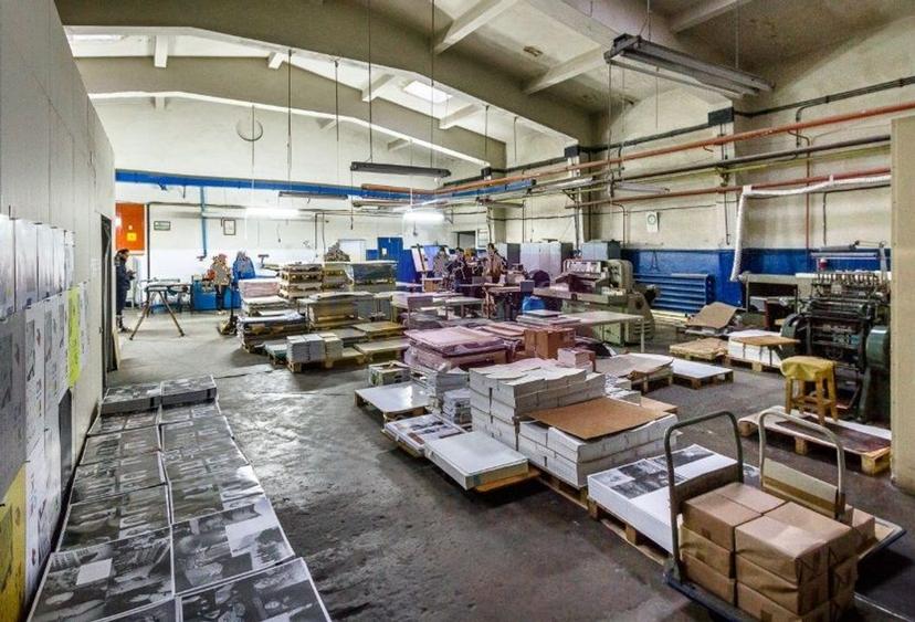 Hală producție Ambalaje Carton și casă locuibilă la 25km de București - 2