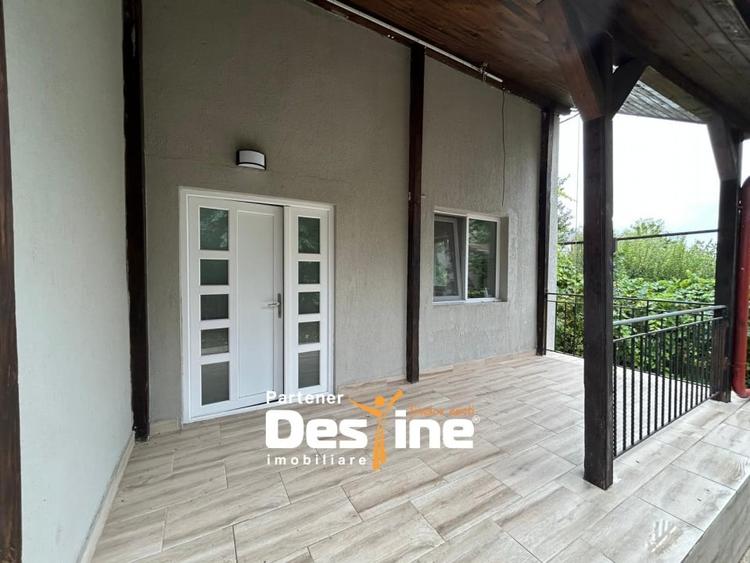 Casa individuala cu teren - 130mp utili 576 teren curte Acces rapid catre oras - 18