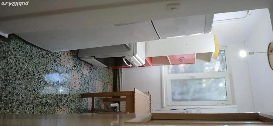 Apartament de inchiriat 3 Camere MICRO 2 zona centrala - 4