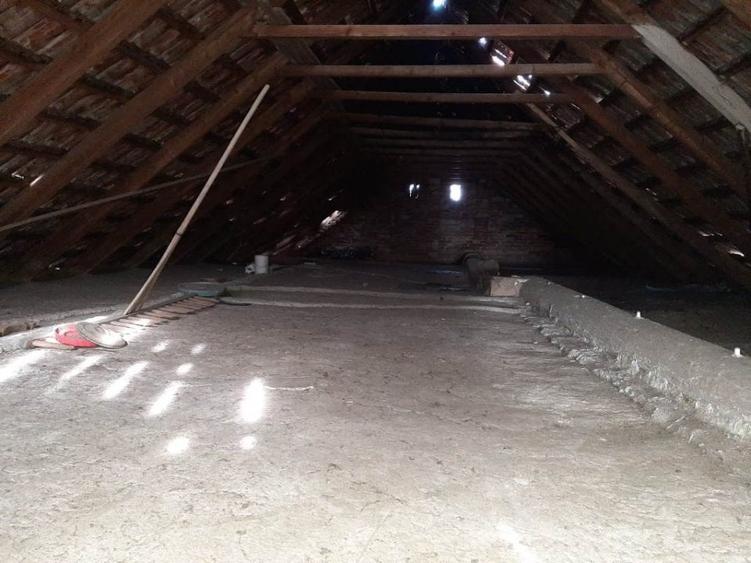 Sanmihaiu Roman 2 case vechi 110000 euro - 13