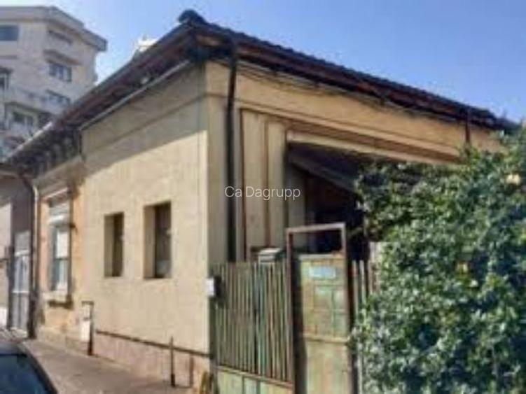 Casa renovabila in Craiova pe bulevardul Carol