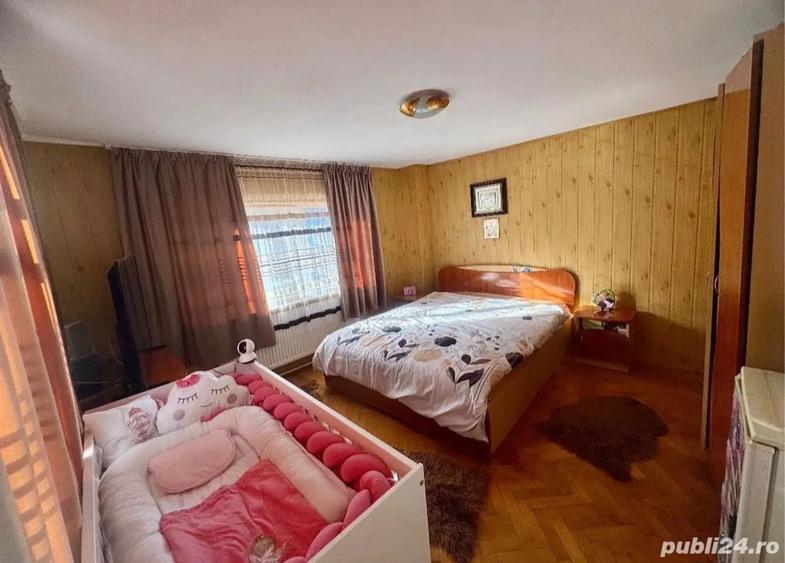 Casa de vanzare in Pucioasa - centru - 8